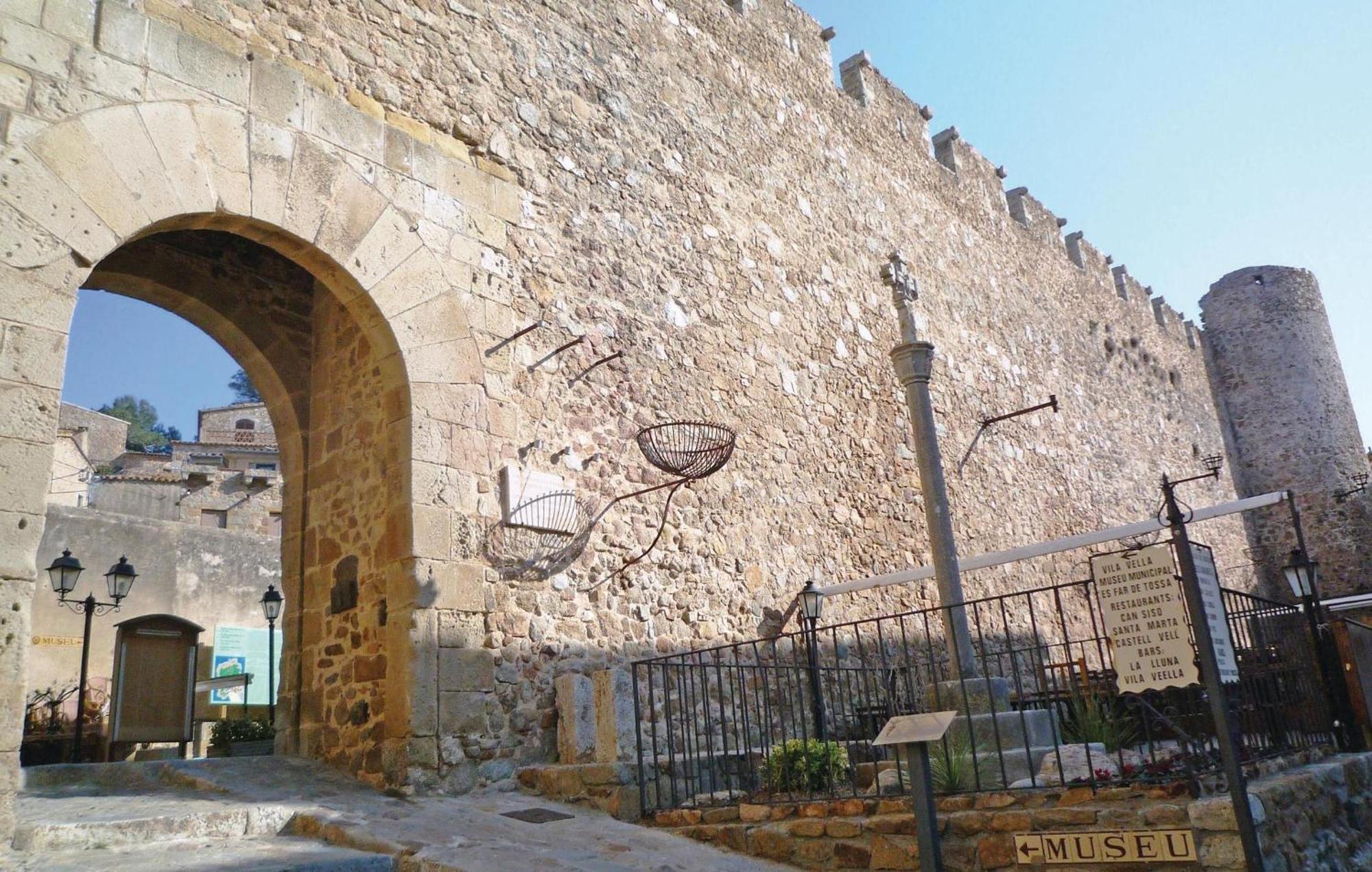 Amazing Apartment In Tossa De Mar With Wifi 외부 사진